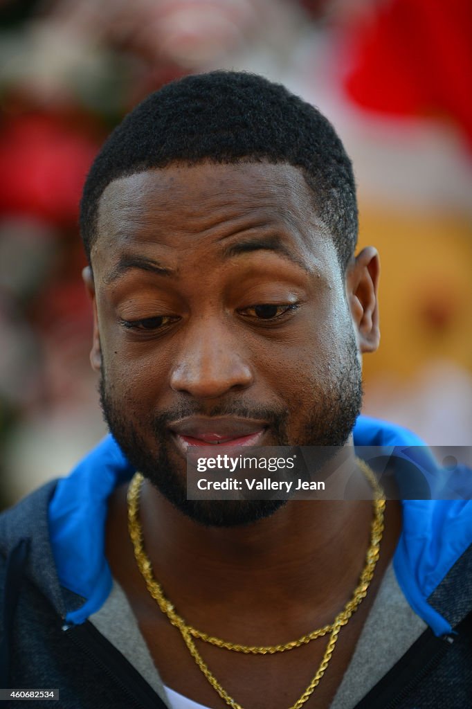 Dwyane Wade Goes One-on-One For Fun-Filled Day With Area Families At Santa's Enchanted Forest