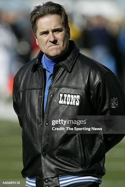 Head Coach Steve Mariucci of the Detroit Lions on the field during a game against the Carolina Panthers on December 21, 2003 at Erickson Stadium in...