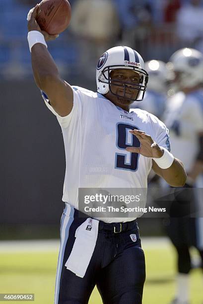 Steve McNair of the Tennessee Titans warms up before a game against the Carolina Panthers on October 19, 2003 at Ericsson Stadium in Charlotte, North...