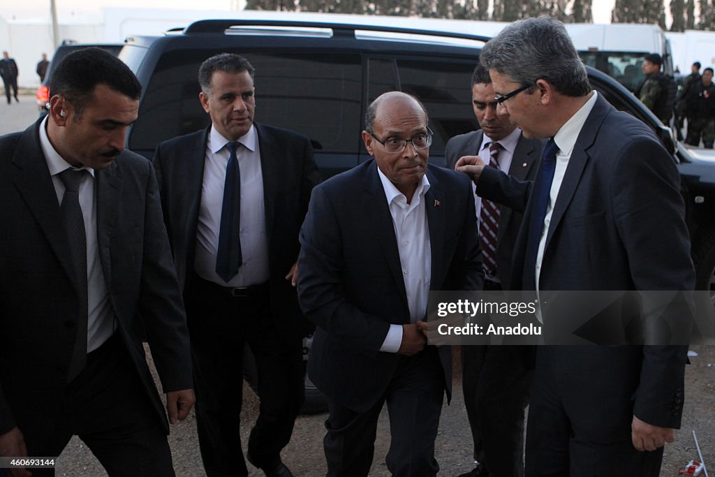 Tunisian presidential candidate Marzouki meets his supporters in Monastir