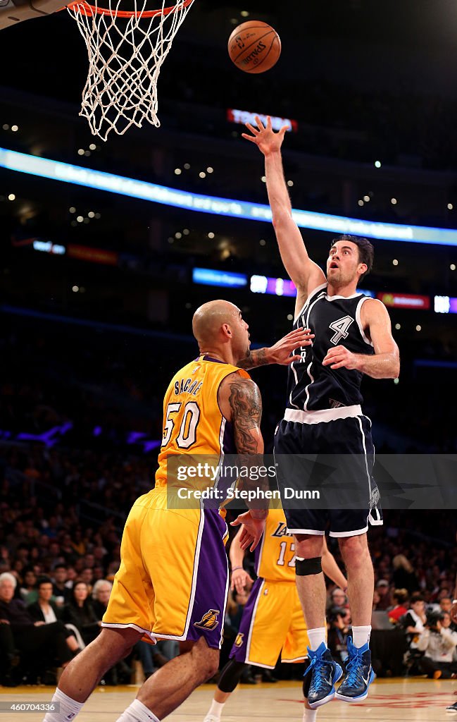 Oklahoma City Thunder v Los Angeles Lakers