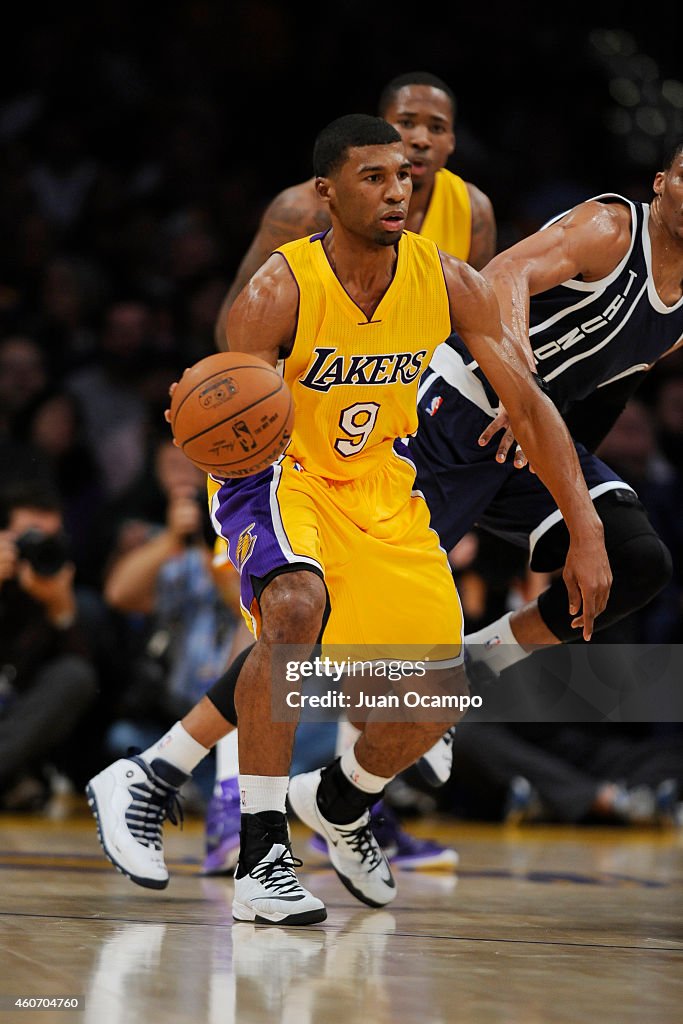 Oklahoma City Thunder v Los Angeles Lakers