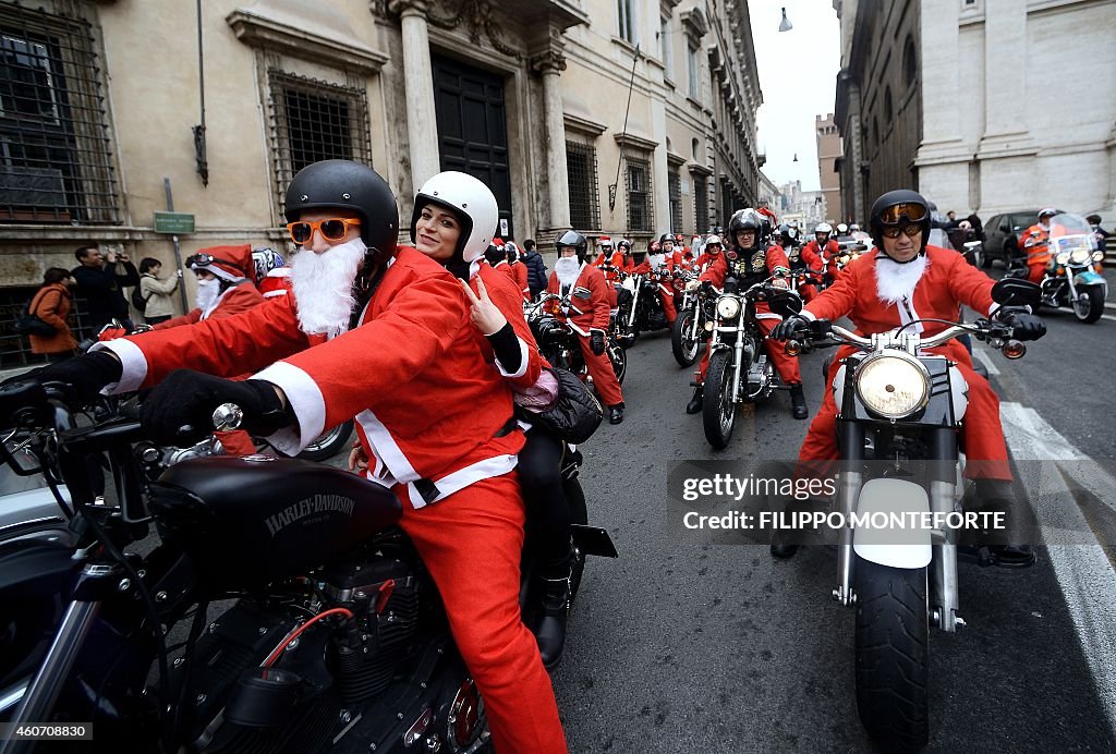 ITALY-CHRISTMAS-MOTORCYCLING