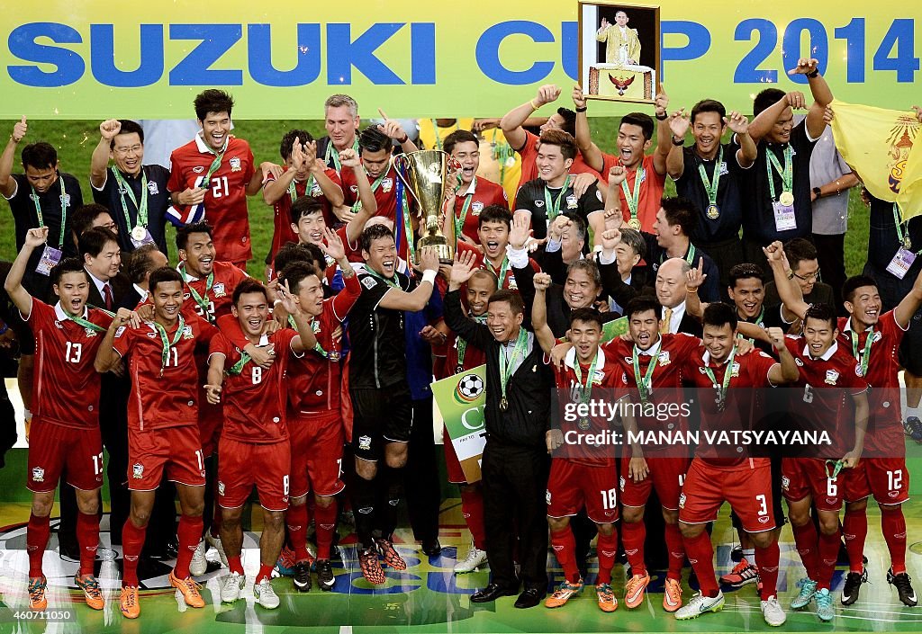 FBL-AFF-SUZUKI CUP-MAS-THA-PODIUM