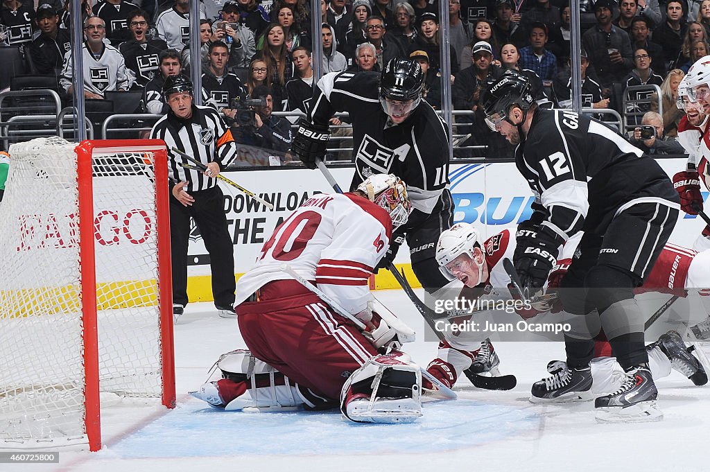 Arizona Coyotes v Los Angeles Kings