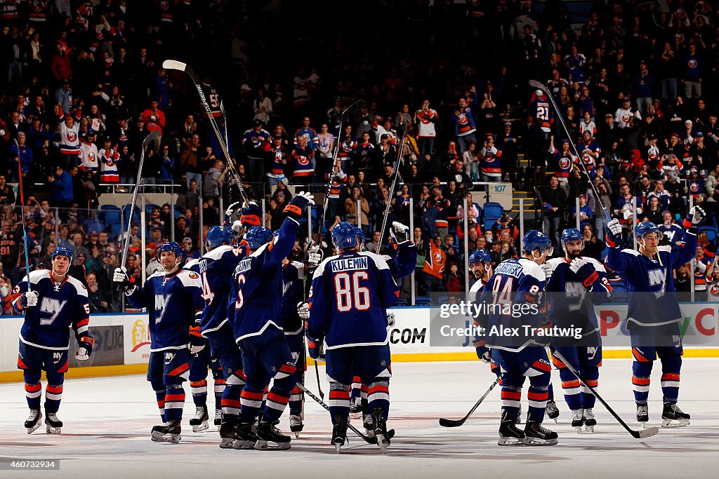 Tampa Bay Lightning v New York Islanders