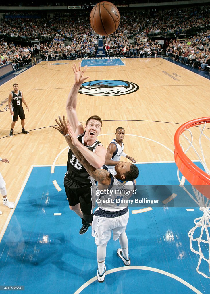 San Antonio Spurs v Dallas Mavericks