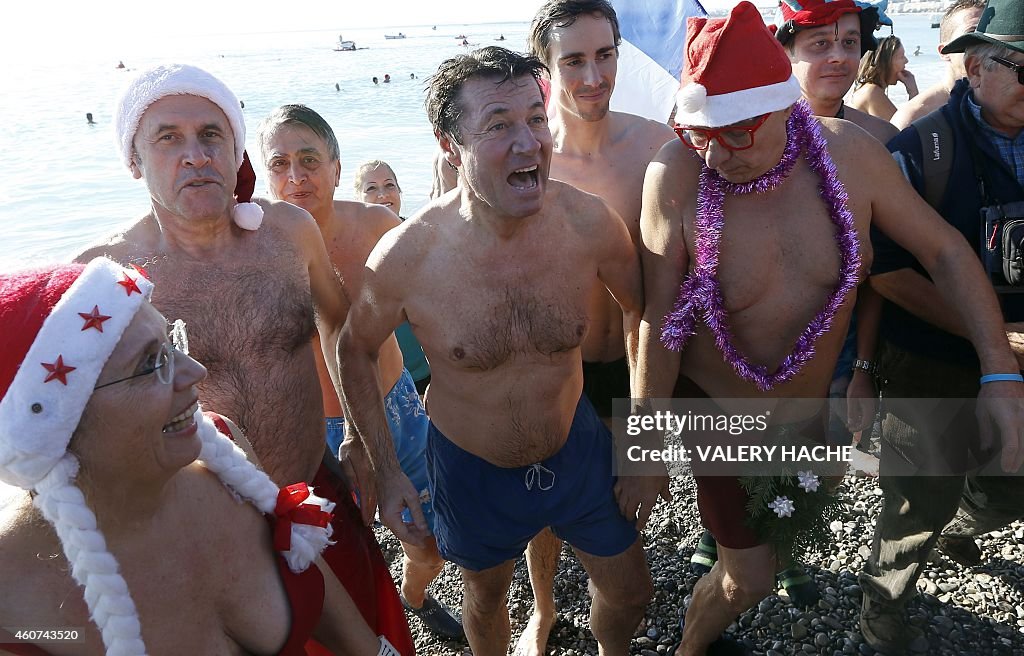 FRANCE-POLITICS-CHRISTMAS-SWIM