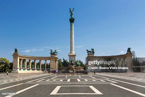 millennium monument, heroes square, - hungarian culture stock pictures, royalty-free photos & images