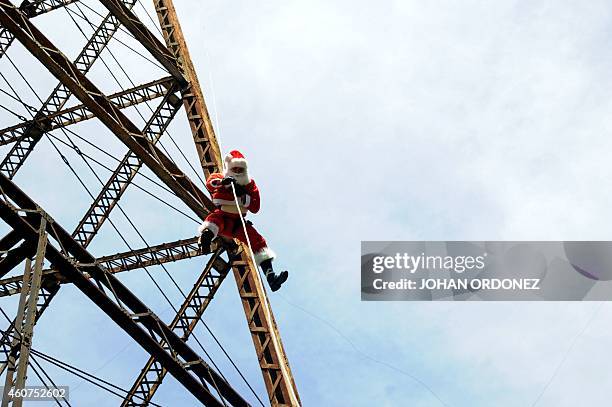 88 Hector Chacon Photos & High Res Pictures - Getty Images
