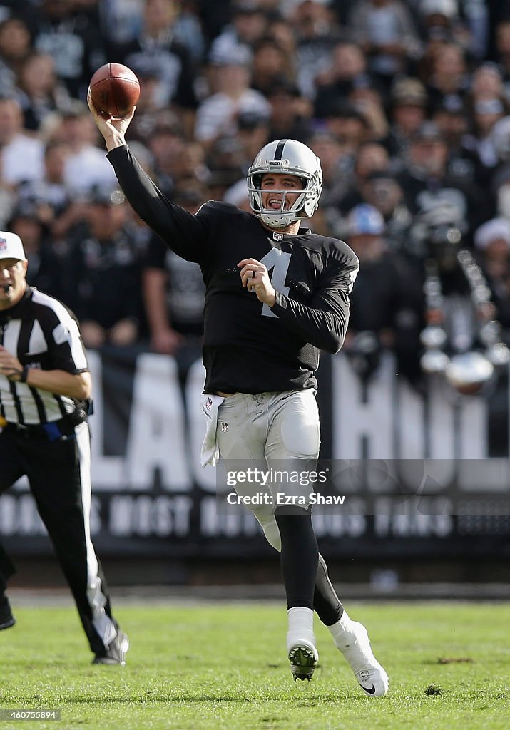 Buffalo Bills v Oakland Raiders