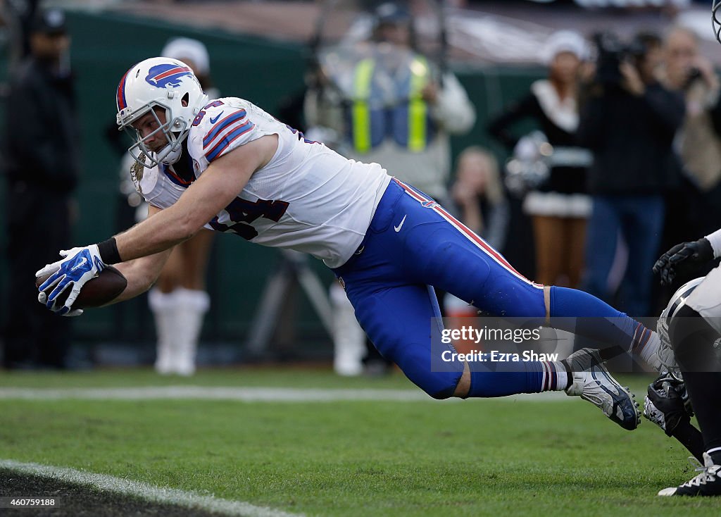 Buffalo Bills v Oakland Raiders