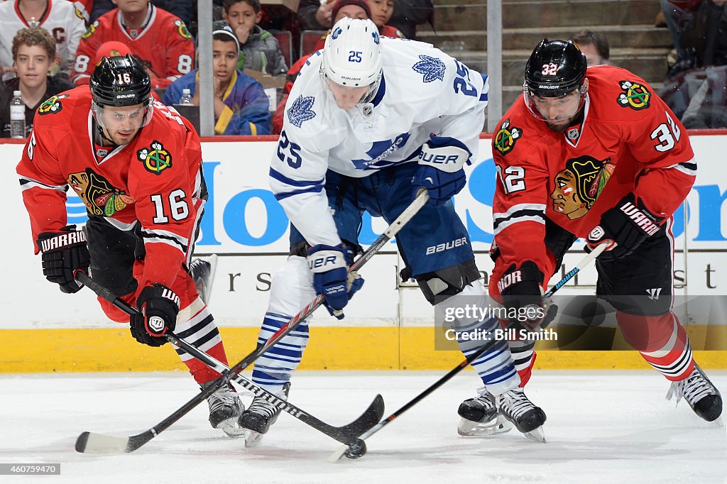 Toronto Maple Leafs v Chicago Blackhawks