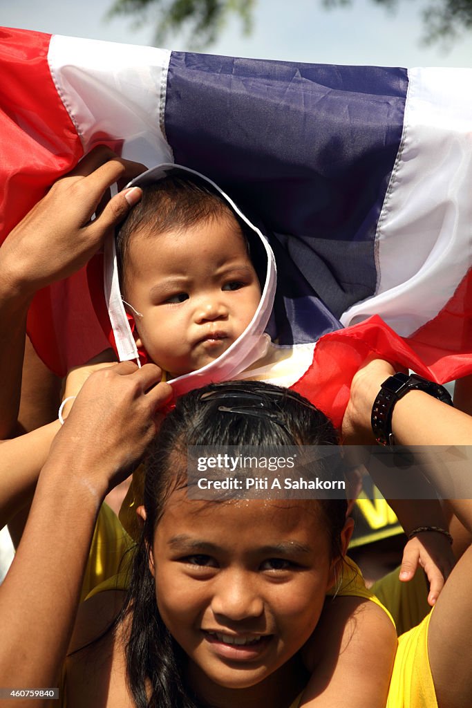 Thai football fans wait for their teams at Don Mueang...