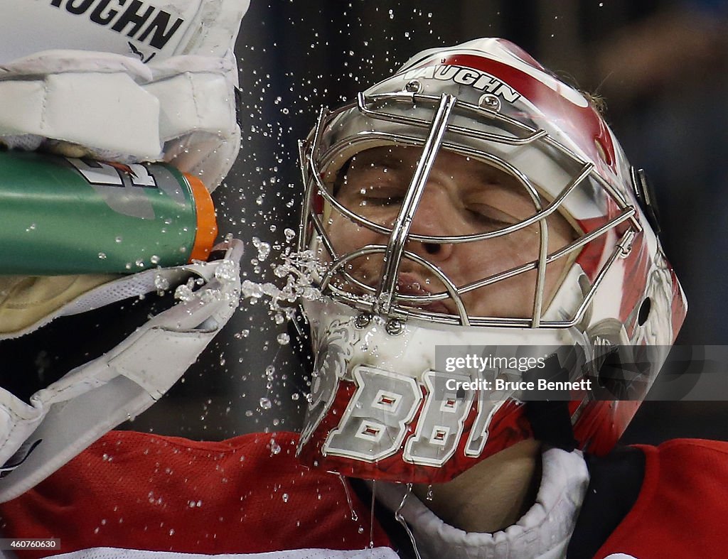 Carolina Hurricanes v New York Rangers