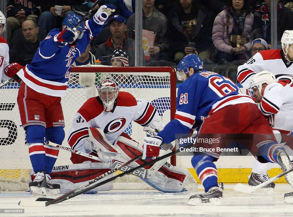 Carolina Hurricanes v New York Rangers