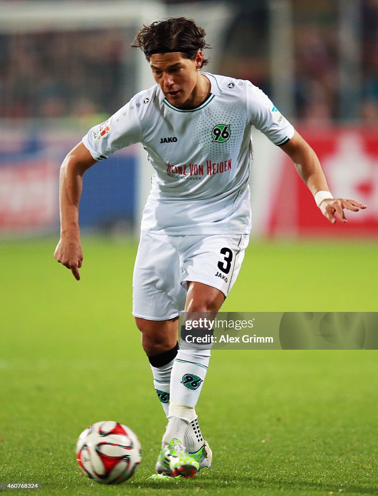 Sport-Club Freiburg v Hannover 96 - Bundesliga