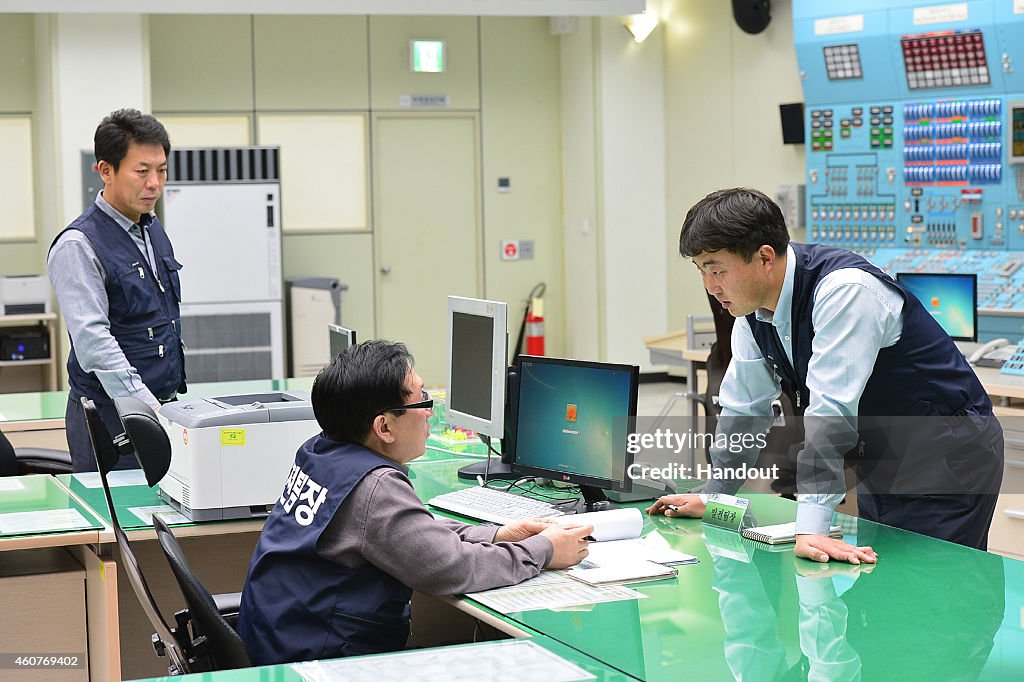 South Korea Prepares For Cyber Attacks After Nuclear Reactor Data Leaks