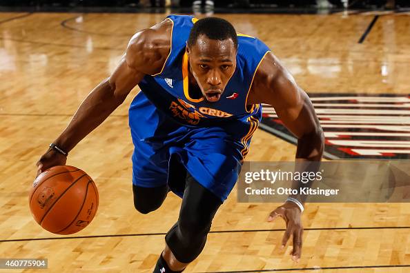 Dominic Sutton Dominique Sutton of the Santa Cruz Warriors dribbles the ball during ...