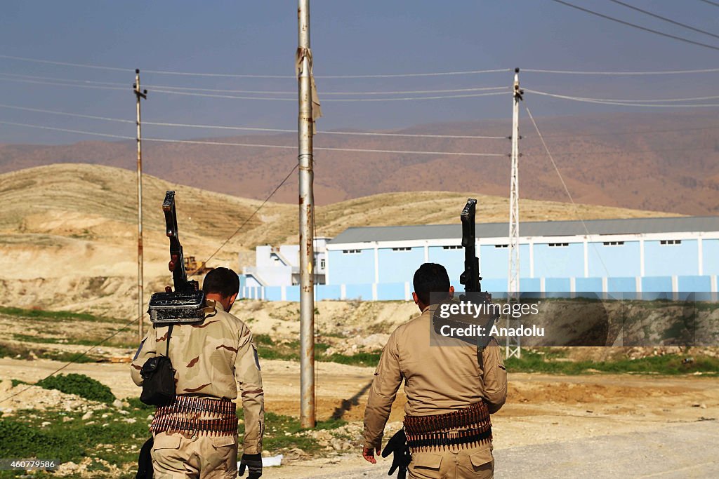 Clashes between ISIL and Peshmerga forces in Sinjar