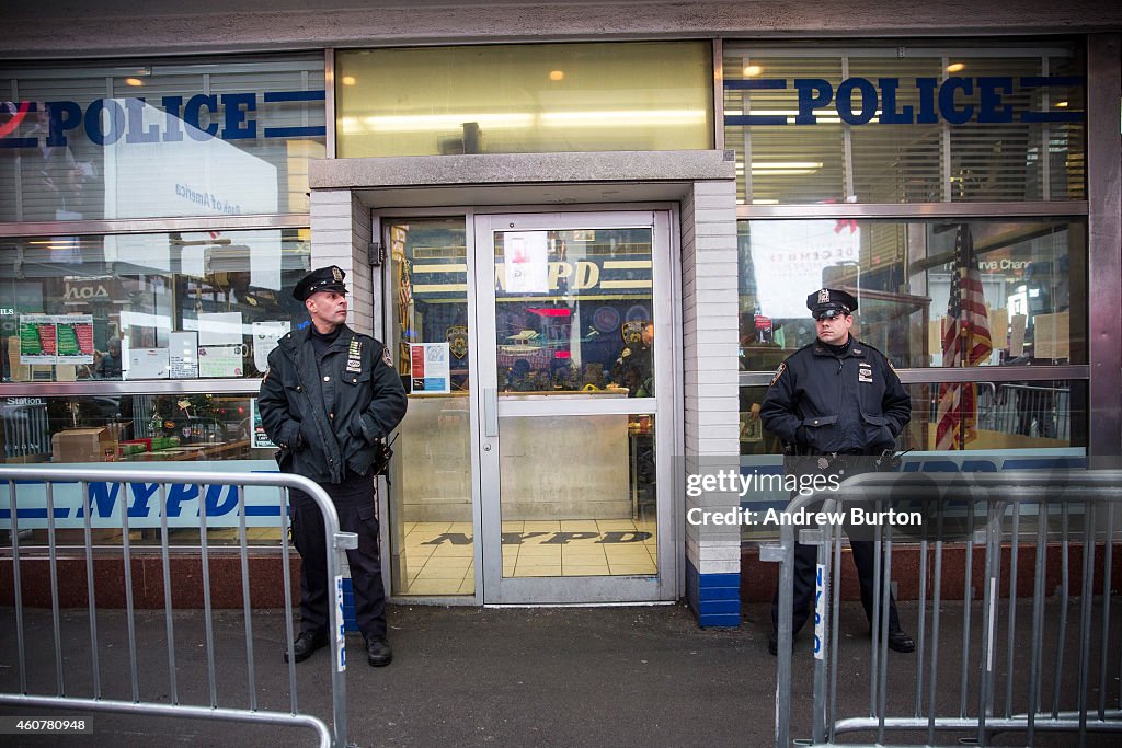 NYPD Beefs Up Security At Station Houses After Shooting Of 2 Police Officers