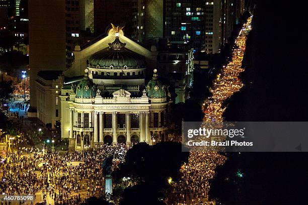 People in Cinelandia Square during the 2013 protests in Brazil , public demonstrations in several Brazilian cities, initiated mainly by the Movimento...