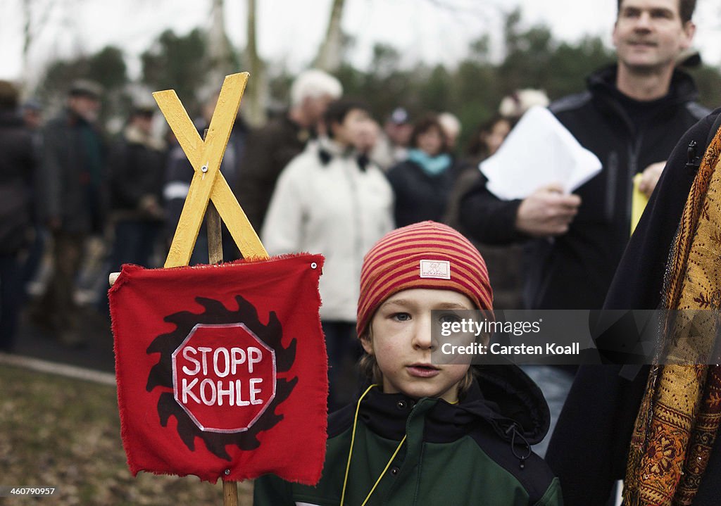 Villagers Protest Against Coal Mine Expansion