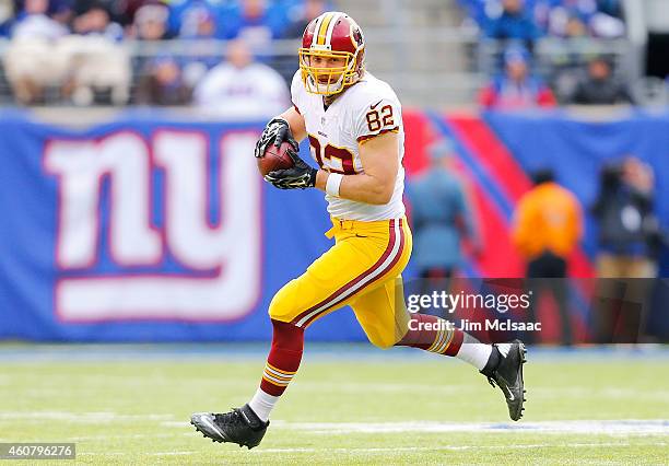 Logan Paulsen of the Washington Redskins in action the New York Giants on December 14, 2014 at MetLife Stadium in East Rutherford, New Jersey. The...