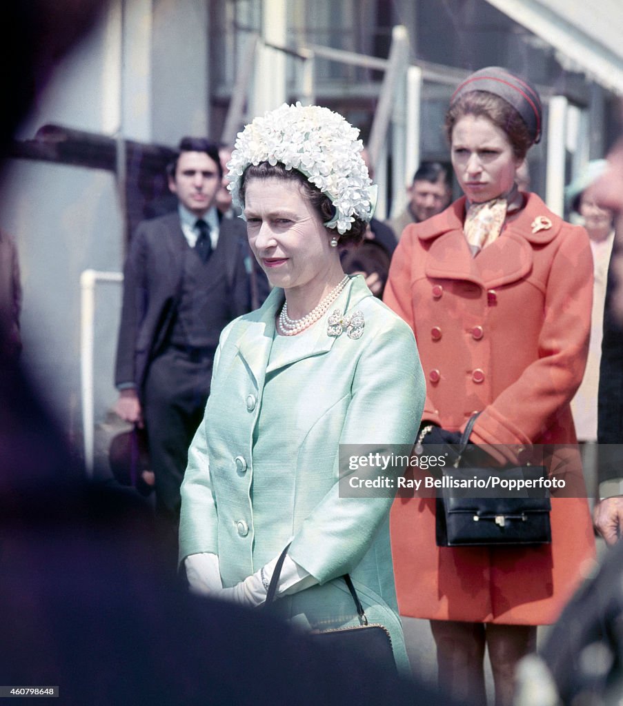 Queen Elizabeth II And Princess Anne At The Epsom Derby