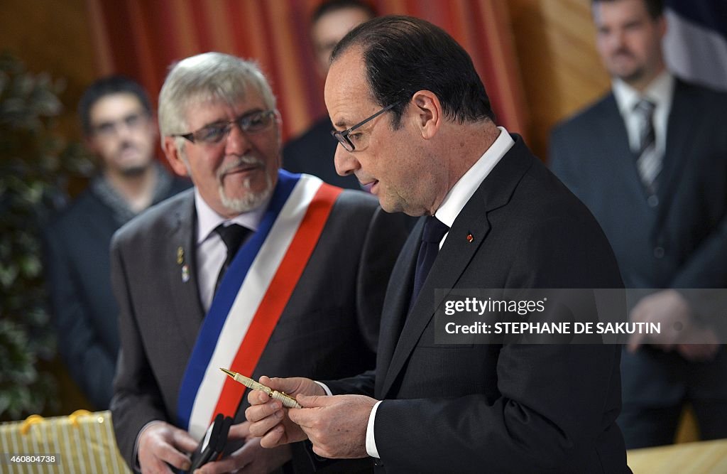 FRANCE-OVERSEAS-POLITICS-HOLLANDE