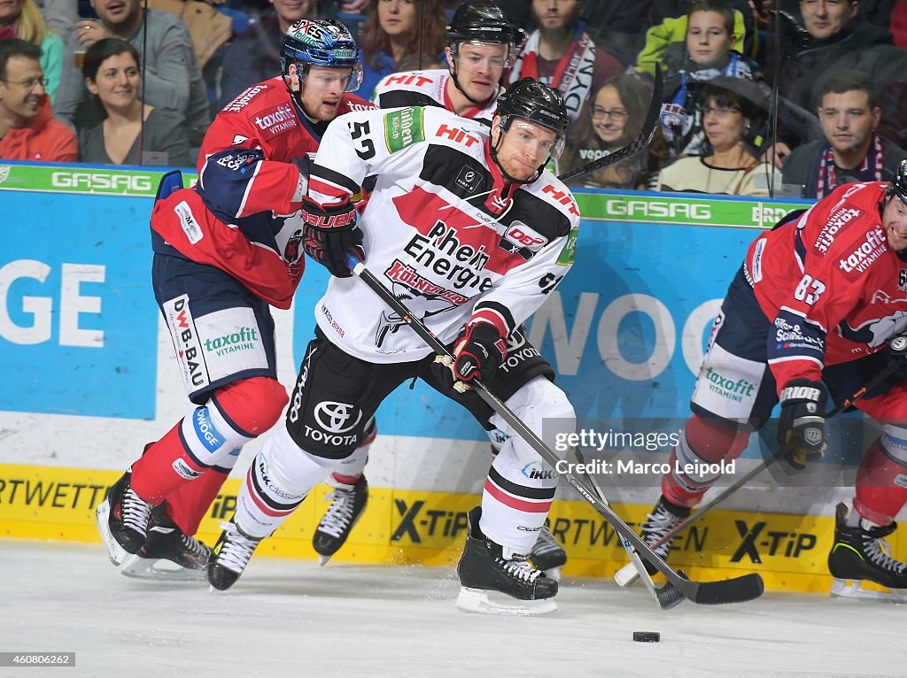 Eisbaeren Berlin v Koelner Haie - DEL