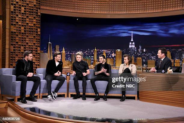 Episode 0186 -- Pictured: One Direction members Liam Payne, Louis Tomlinson, Niall Horan, Zayn Malik and Harry Styles during an interview with host...