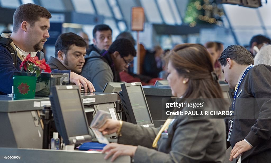 US-CHRISTMAS-AIR-TRAVEL