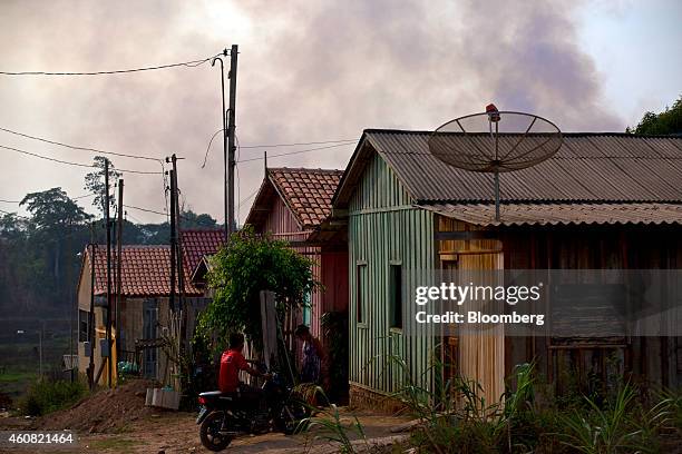 Row of houses for workers stands near a sawmill in Anapu, Brazil, on Thursday, Dec. 18, 2014. The rate of deforestation Brazil's Amazon rain forest...