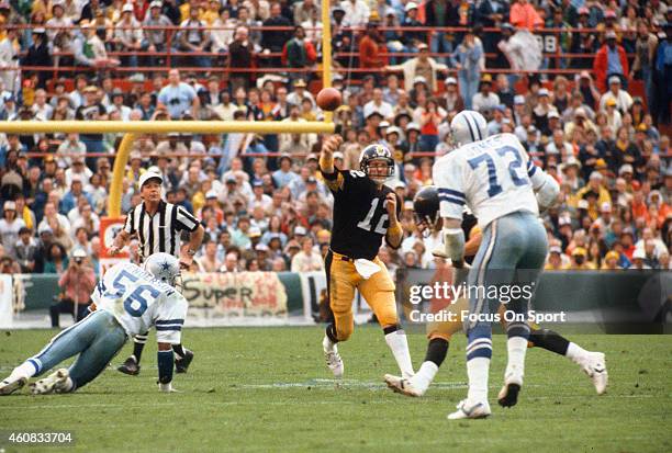 Terry Bradshaw of the Pittsburgh Steelers throws a pass against the