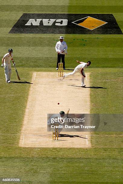 Brad Haddin of Australia evades a bouncer during day one of the Third Test match between Australia and India at Melbourne Cricket Ground on December...