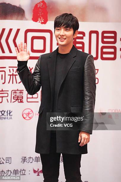 1,107 Lee Jun Ki Photos and Premium High Res Pictures - Getty Images 1,107 Lee Jun Ki Photos And Premium High Res Pictures - Getty Images