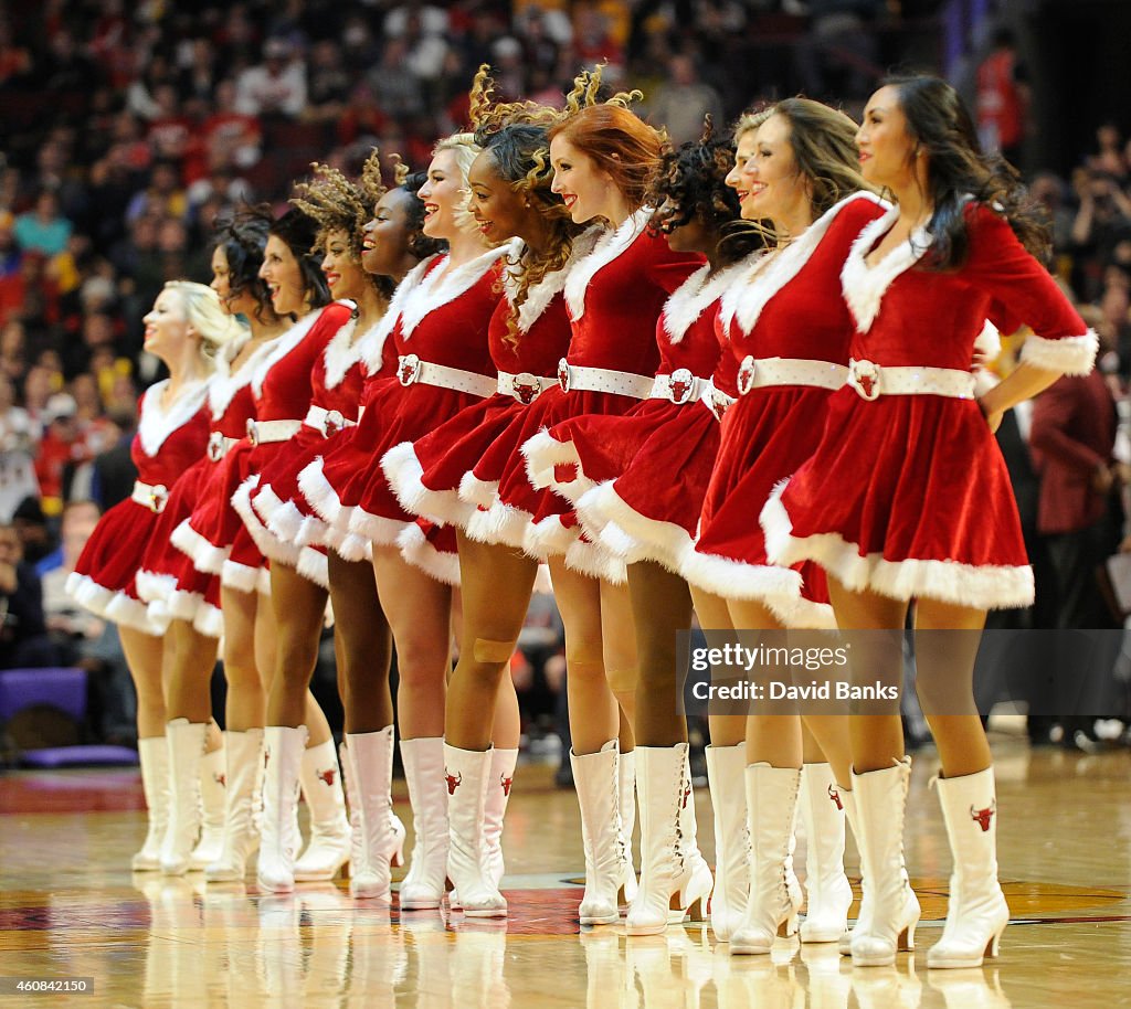 Los Angeles Lakers v Chicago Bulls