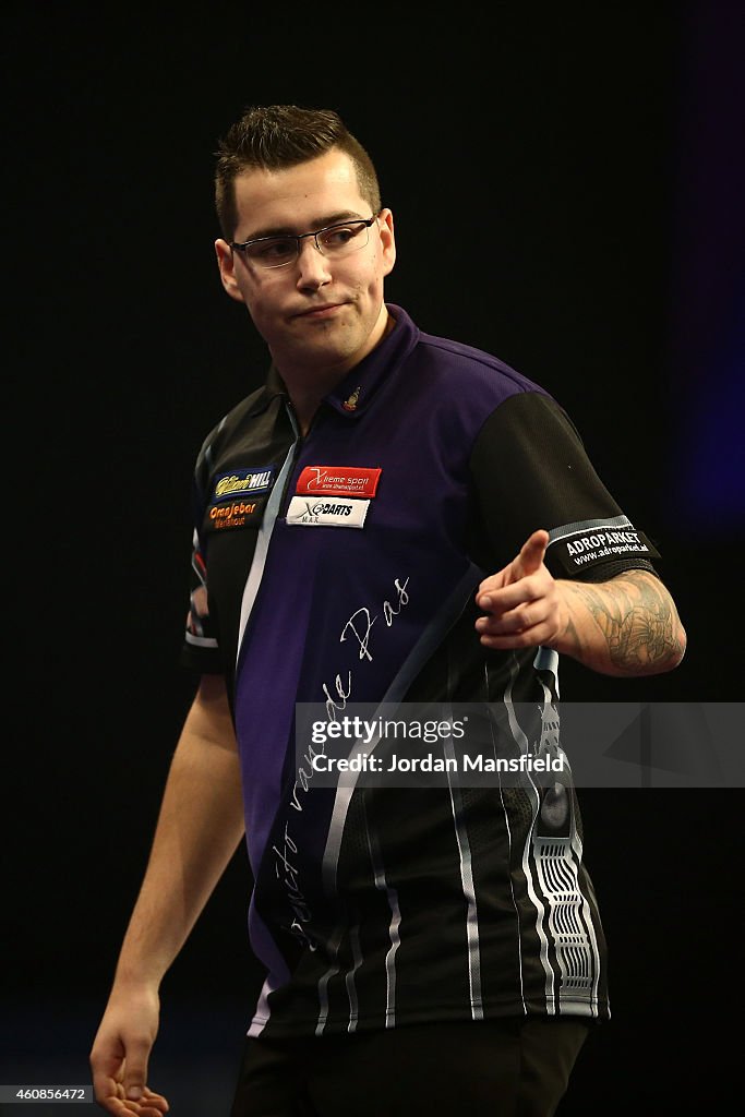2015 William Hill PDC World Darts Championships - Day Seven
