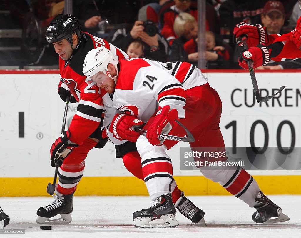 Carolina Hurricanes v New Jersey Devils