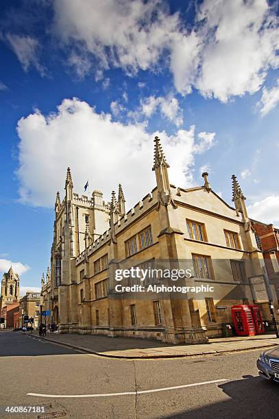 the pitt building cambridge - cambridge street stock pictures, royalty-free photos & images