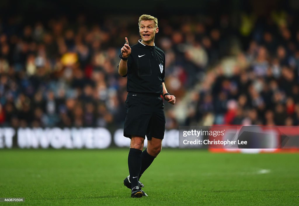 Queens Park Rangers v Crystal Palace - Premier League