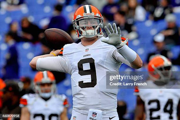 Quarterback Connor Shaw of the Cleveland Browns warms up before a game against the Baltimore Ravens at M&T Bank Stadium on December 28, 2014 in...