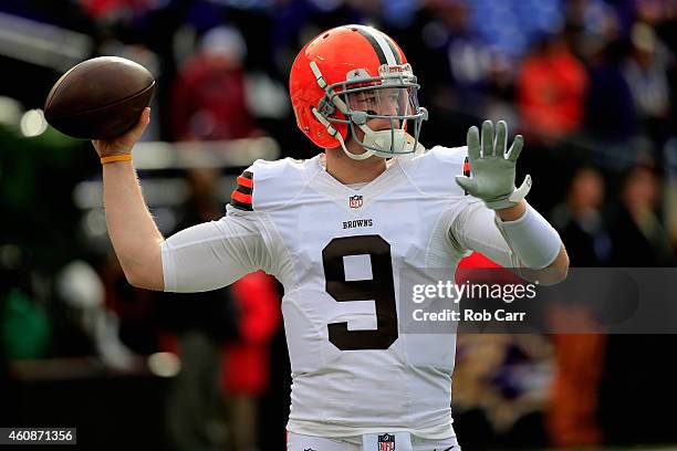Quarterback Connor Shaw of the Cleveland Browns warms up before a game against the Baltimore Ravens at M&T Bank Stadium on December 28, 2014 in...