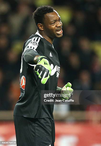 Goalkeeper of OM Steve Mandanda in action during the French Ligue 1 match between AS Monaco FC v Olympique de Marseille OM at Stade Louis II on...