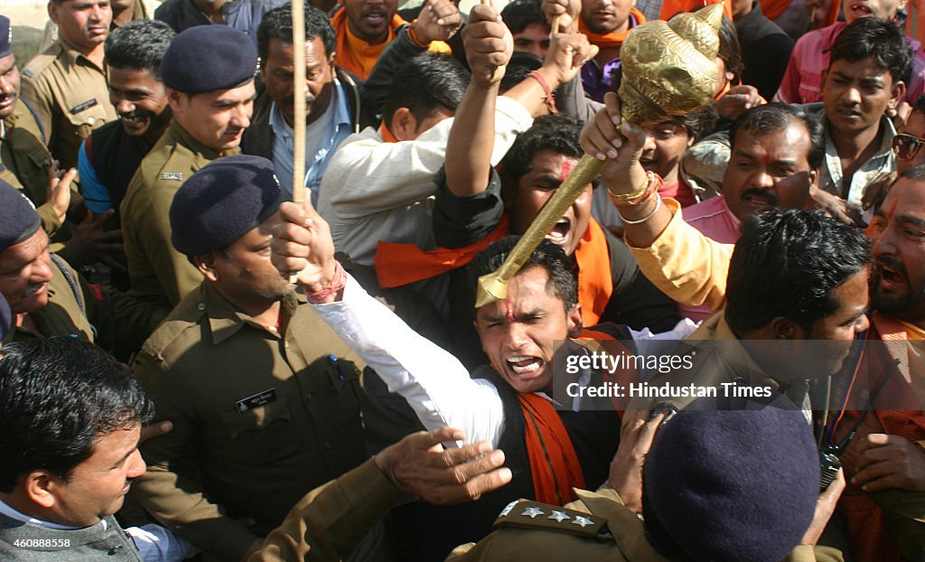 Hindu Right Wing Organizations Protest Against Bollywood Movie PK