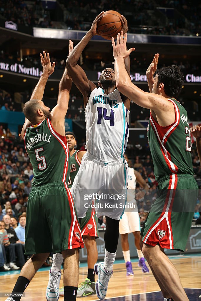 Milwaukee Bucks v Charlotte Hornets