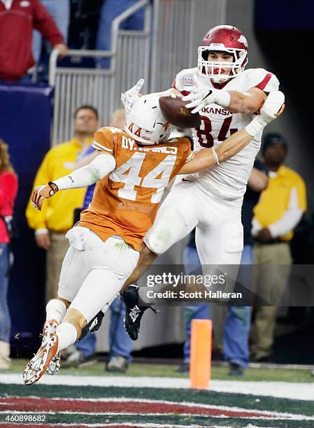 Henry Apple Razorbacks 78 Hunter Henry Arkansas Stock Photos, High-Res Pictures, and Images ...