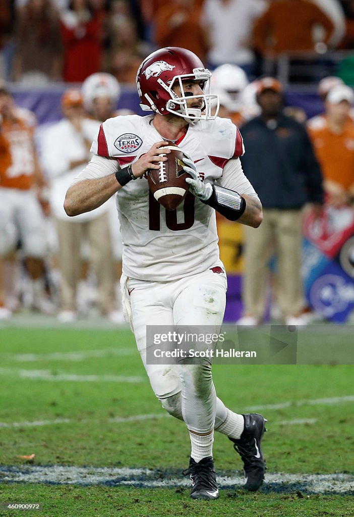 AdvoCare V100 Texas Bowl - Arkansas v Texas