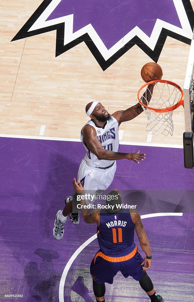 Phoenix Suns v Sacramento Kings